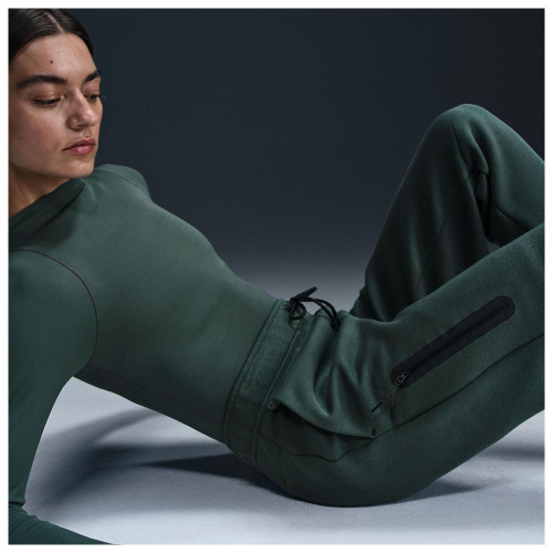 Nike Γυναικείο παντελόνι φόρμας Sportswear Tech Fleece